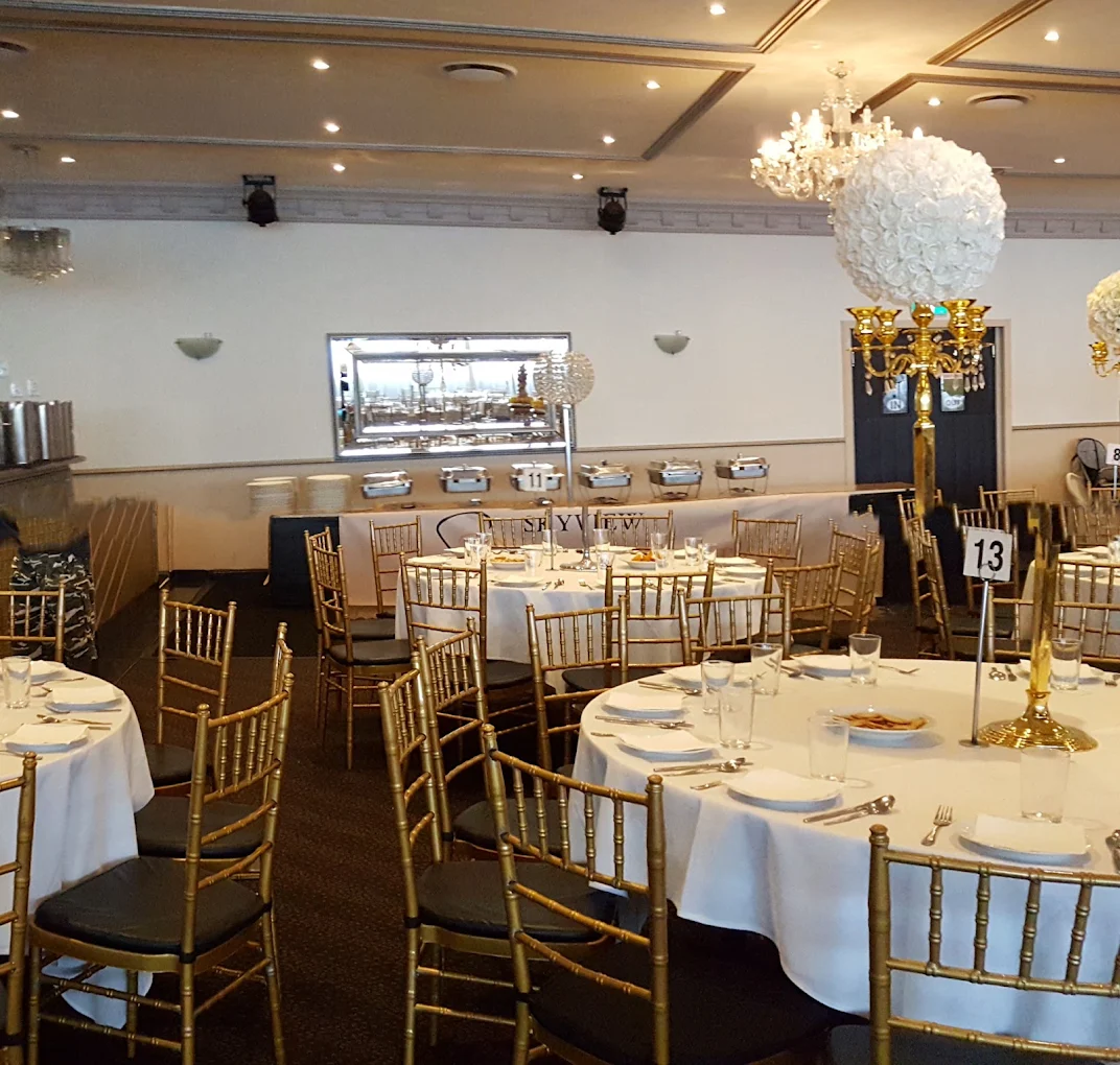 Banquet Tables & Chiavari Seating